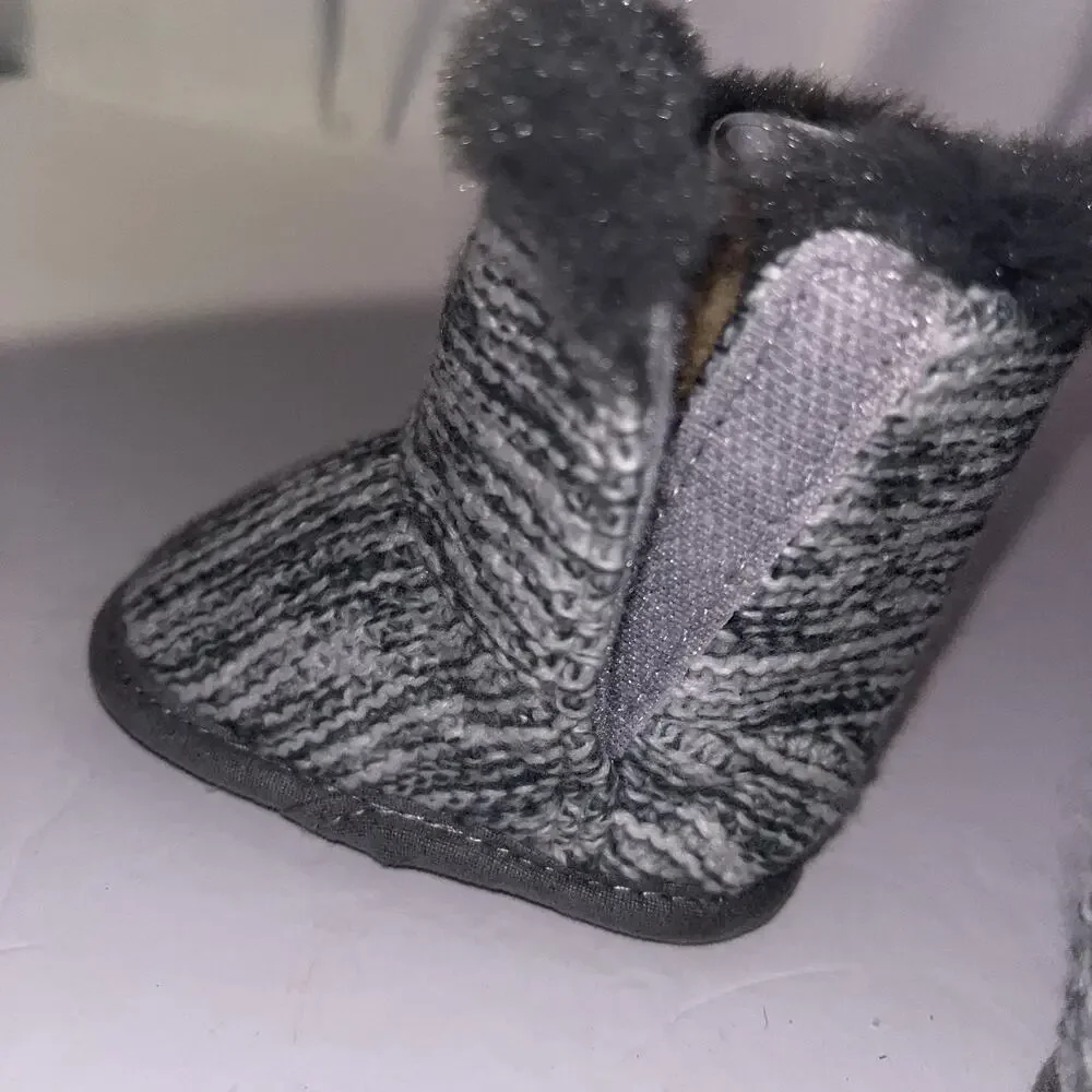 First Steps Baby Booties 0-3M Gray Knit Faux Fur Winter Pre-Walker NWT